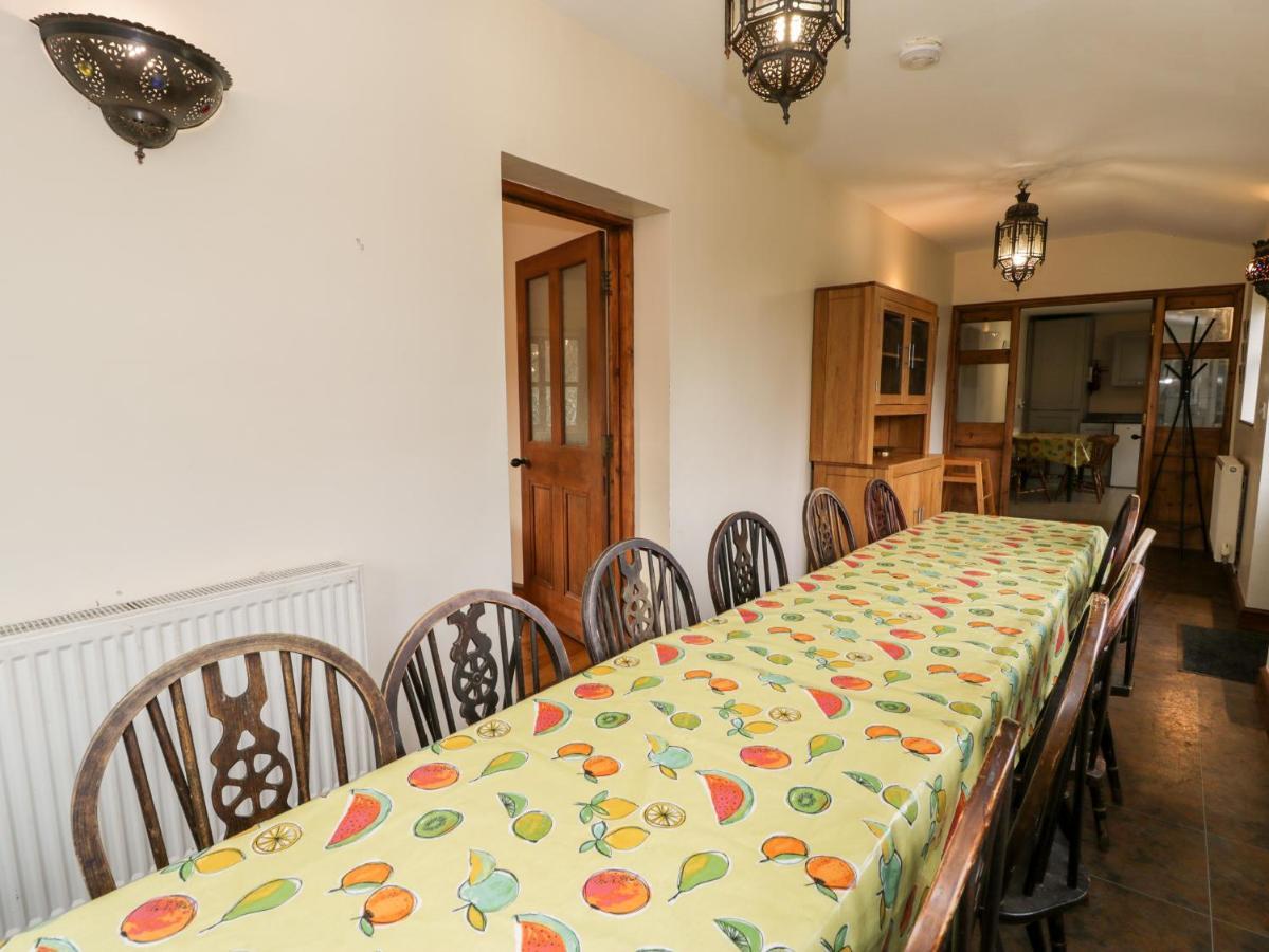 Ddol Helyg Farmhouse Llanrug Экстерьер фото