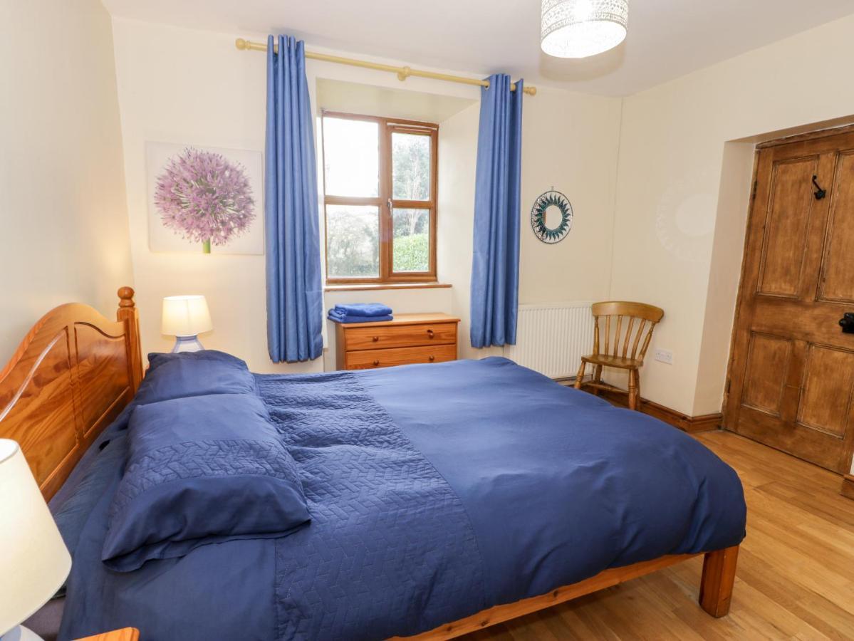 Ddol Helyg Farmhouse Llanrug Экстерьер фото